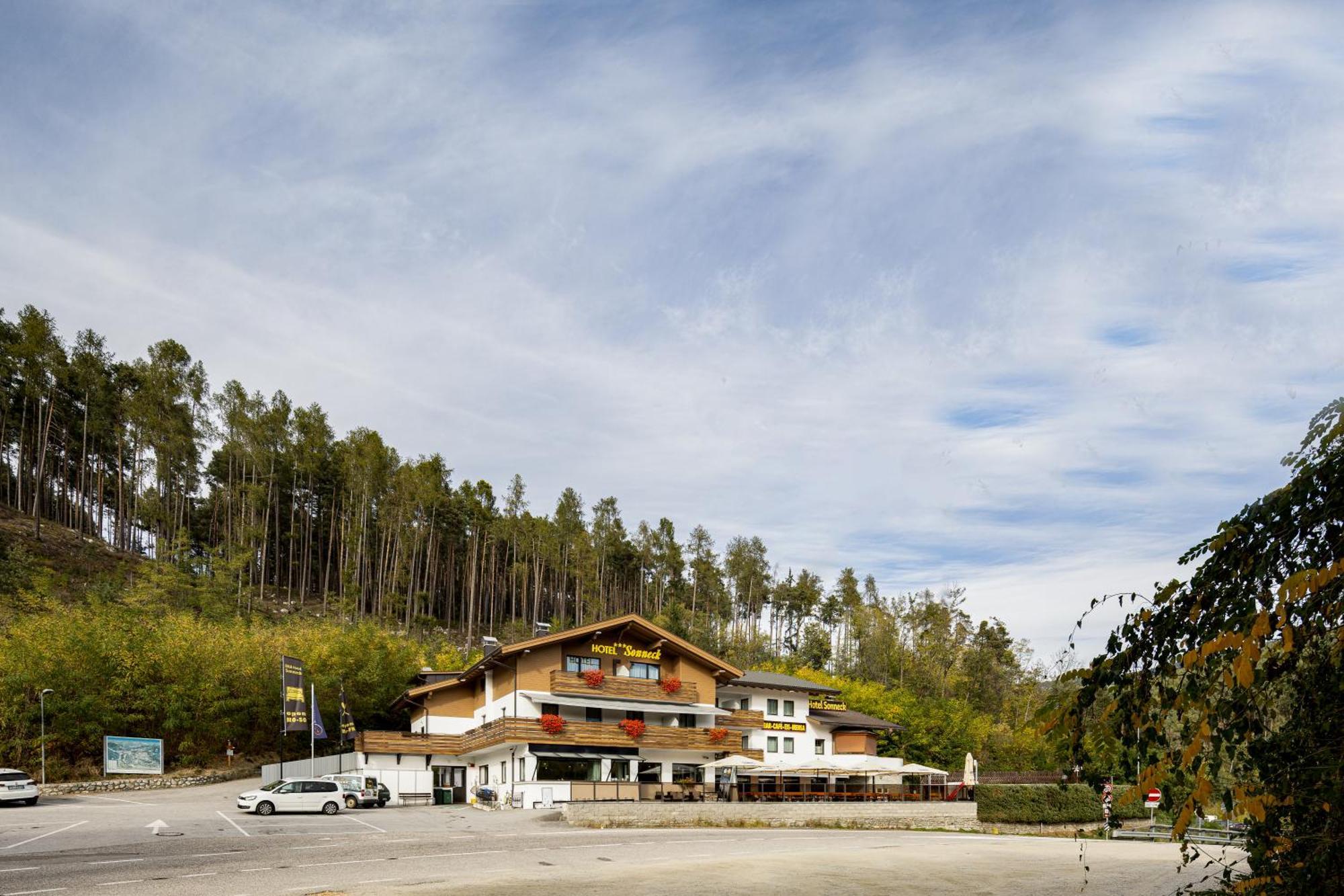 B&B Hotel Sonneck Natz-Schabs Екстер'єр фото