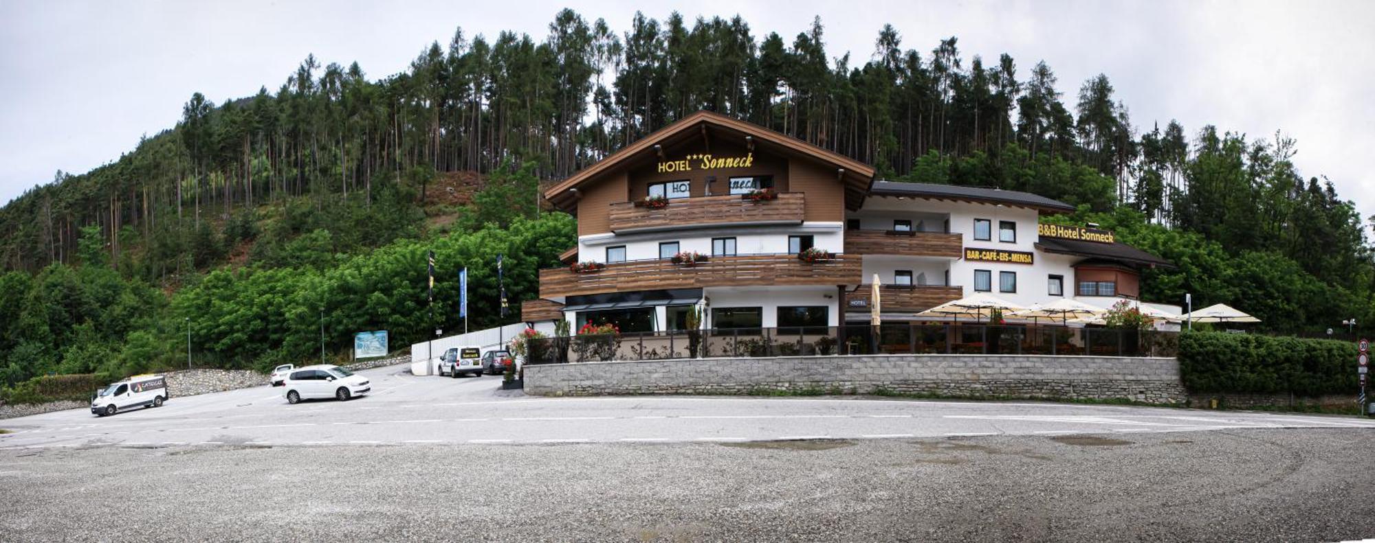 B&B Hotel Sonneck Natz-Schabs Екстер'єр фото